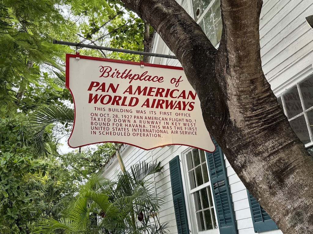 First Flight Island Restaurant & Brewery | restaurant | 301 Whitehead St, Key West, FL 33040, USA | 3052938484 OR +1 305-293-8484