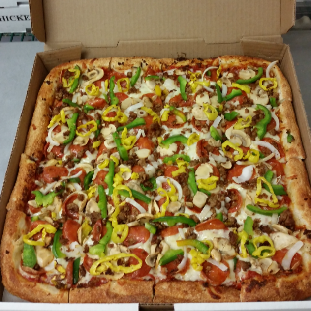 Lindseys Pizza | restaurant | 2827 Whipple Ave NW, Canton, OH 44708, USA | 3304773800 OR +1 330-477-3800