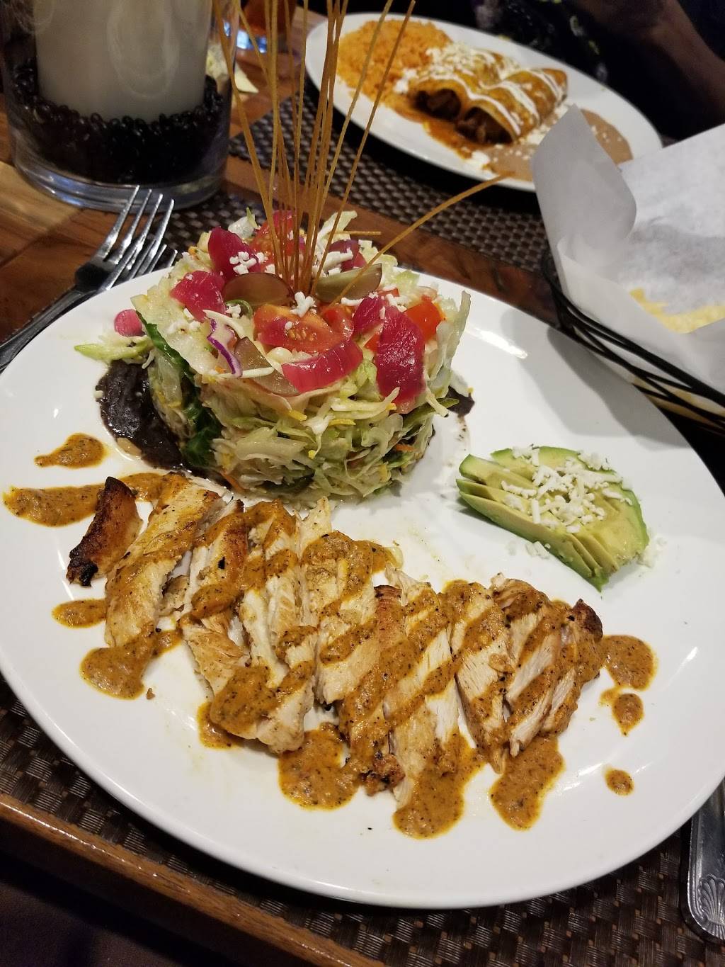 Luna Modern Mexican Kitchen | night club | 7881 Monet Ave, Rancho Cucamonga, CA 91739, USA | 9093344444 OR +1 909-334-4444