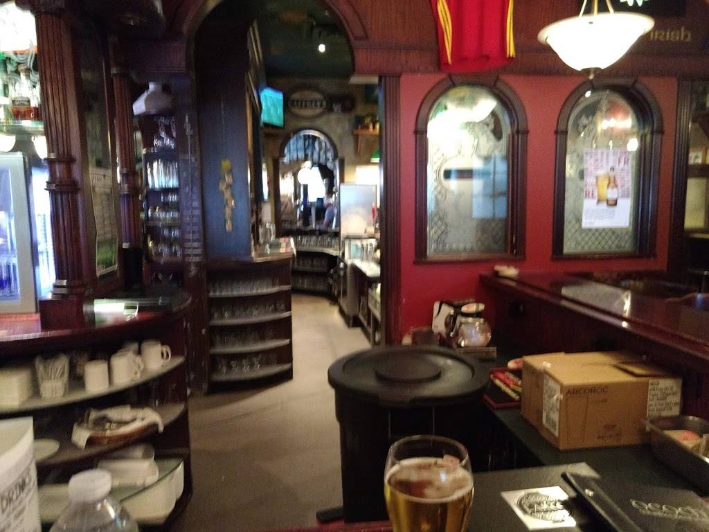 Failte Irish Pub | restaurant | 201 City Centre Dr, Mississauga, ON L5B 4E4, Canada | 9052762212 OR +1 905-276-2212