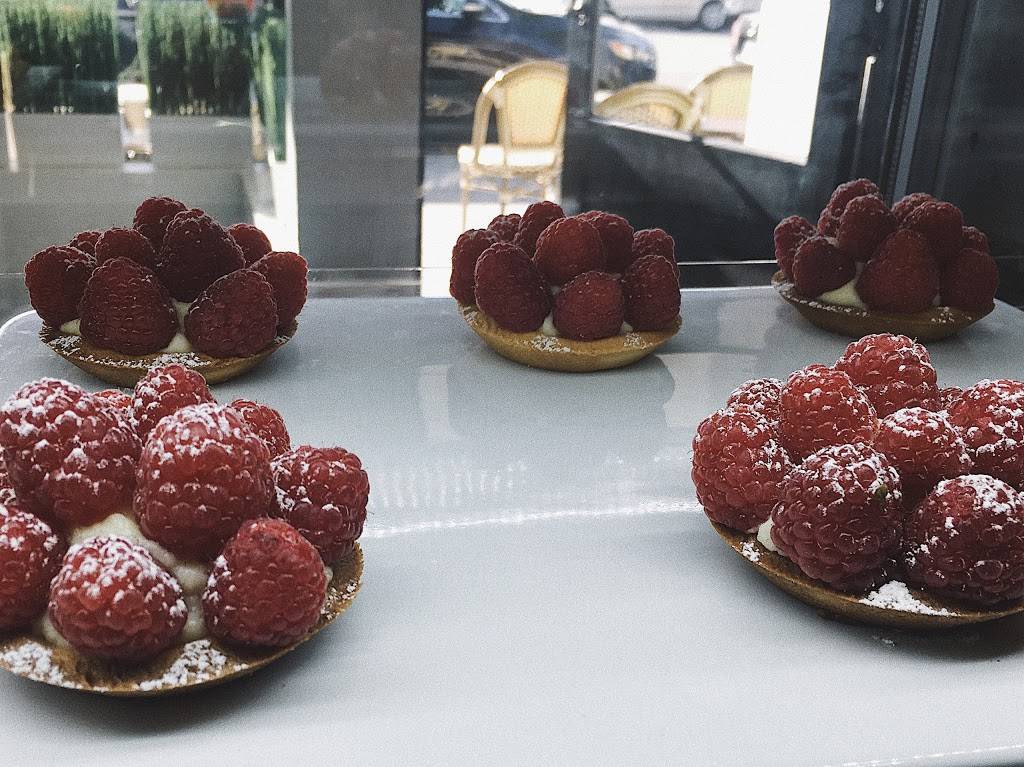 Lou, The French On The Block | cafe | 4007 W Riverside Dr, Burbank, CA 91505, USA | 7472388710 OR +1 747-238-8710