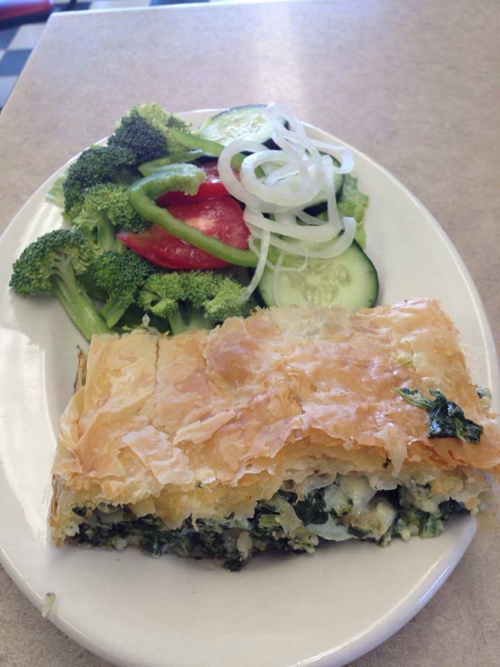 Sylvias Lunch Break | restaurant | 257 Summer St, Lancaster, NH 03584, USA | 6037883328 OR +1 603-788-3328