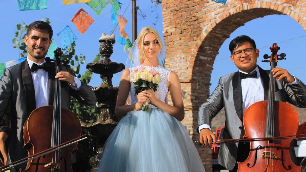 Encanto Restaurante | restaurant | kilómetro 52.5, frente a, B.C., México, Carr. Transpeninsular 1015, la cuenca le, El Campito, 22710 Rosarito, B.C., Mexico | 016616880126 OR +52 661 688 0126