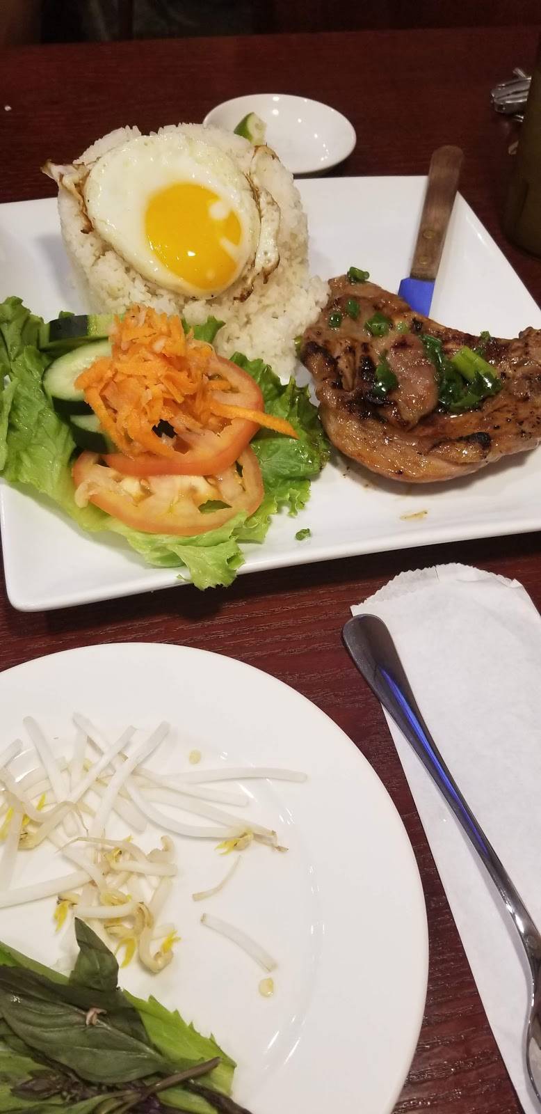 Le Pho | restaurant | 5966 Zebulon Rd, Macon, GA 31210, USA | 4782542611 OR +1 478-254-2611