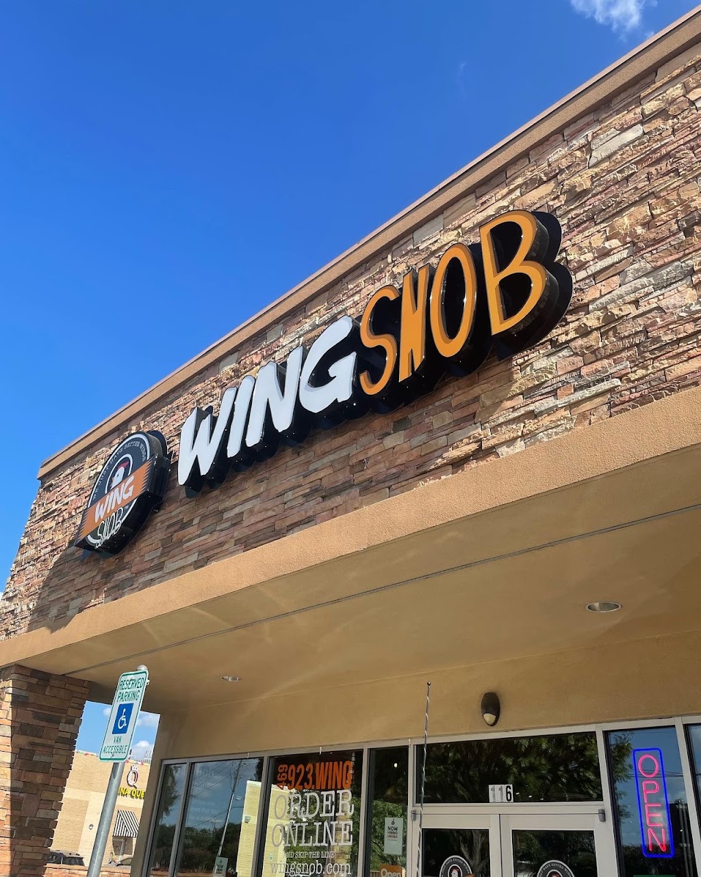 Wing Snob | restaurant | 3400 E Hebron Pkwy Suite 116, Carrollton, TX 75007, USA | 4697079073 OR +1 469-707-9073