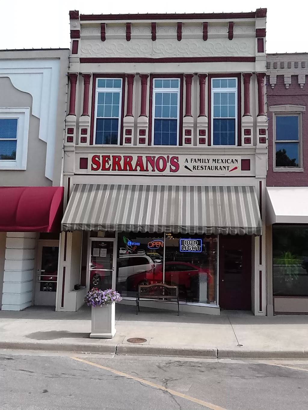 Serranos A Family Mexican Restaurant | restaurant | 114 W Jefferson St, Clinton, MO 64735, USA | 6603831730 OR +1 660-383-1730
