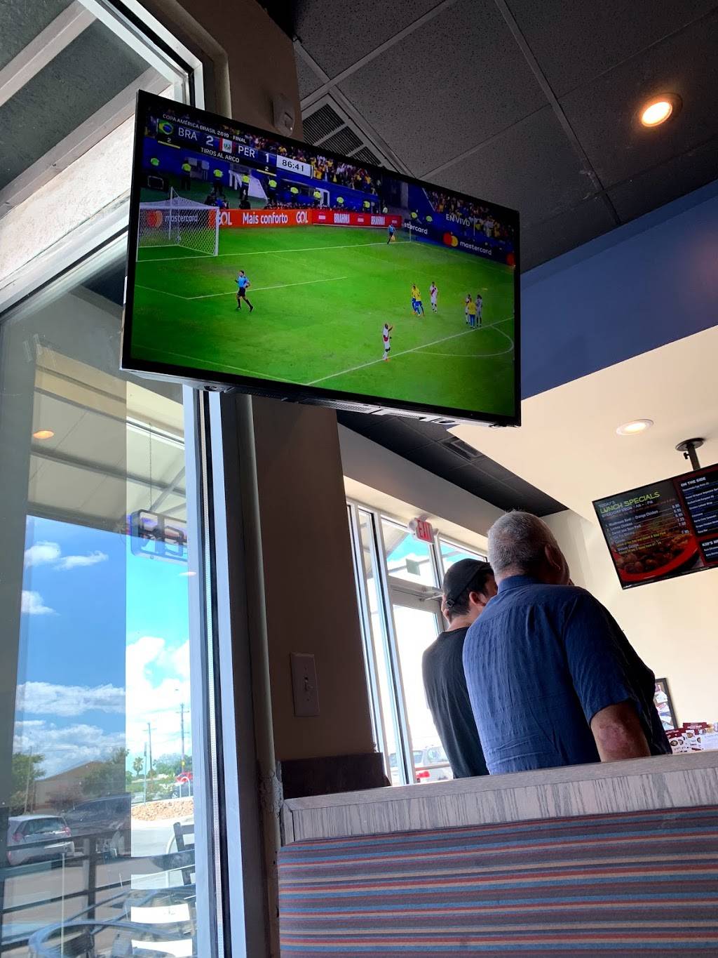 Wok Inn Asian Cafe | restaurant | 2230 SE Military Dr, San Antonio, TX 78223, USA | 2105969188 OR +1 210-596-9188