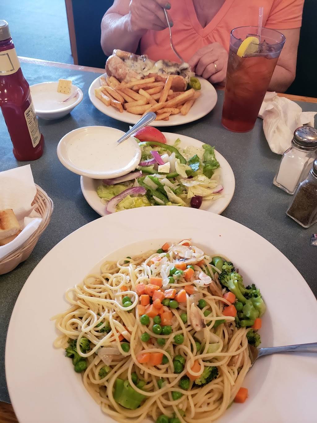 Giovannis Pizza | restaurant | 711 Miller St, Albertville, AL 35950, USA | 2568787881 OR +1 256-878-7881