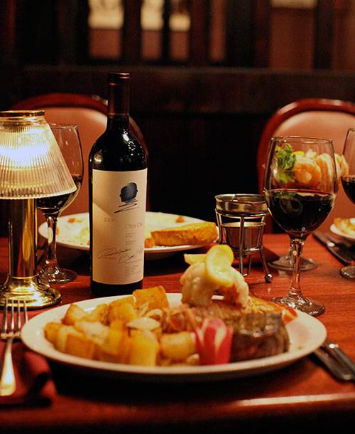 Stables Steakhouse | restaurant | 939 Poplar St, Terre Haute, IN 47807, USA | 8122326677 OR +1 812-232-6677