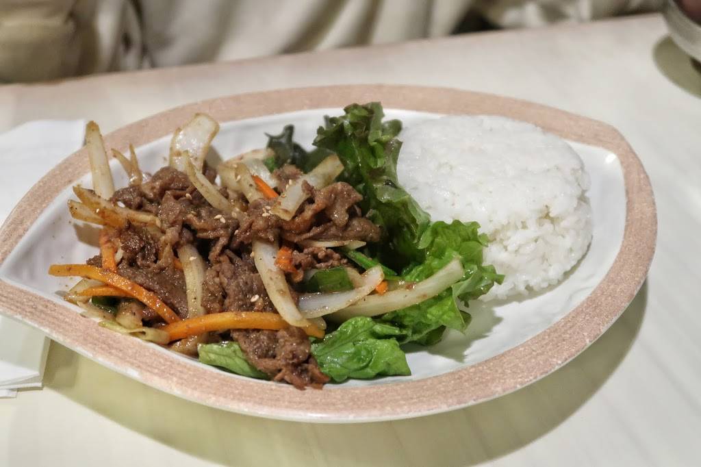 Myungdong Noodle Shabu-Shabu | restaurant | 2560 Shepard Ave #5, Mississauga, ON L5A 4E1, Canada | 9053061010 OR +1 905-306-1010