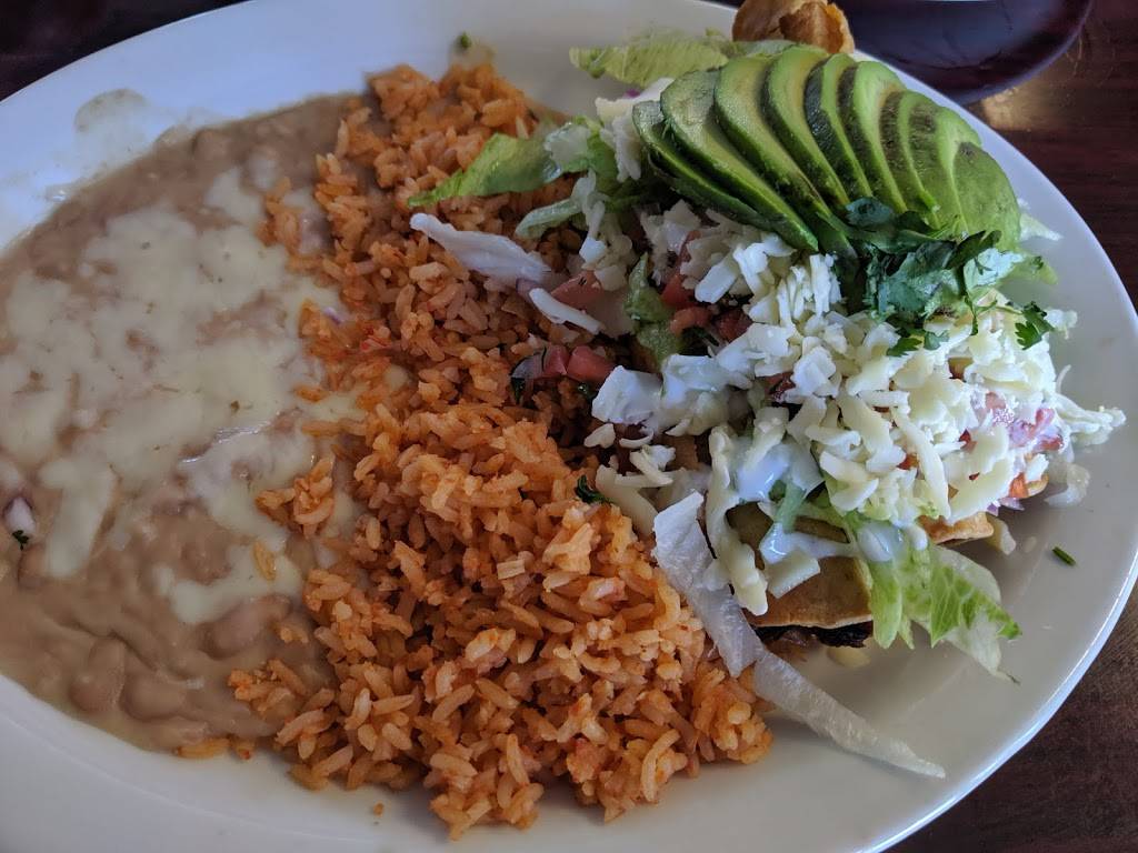 Tacos y Mariscos Las Espuelas | restaurant | 4724 N Blackstone Ave, Fresno, CA 93726, USA | 5592211550 OR +1 559-221-1550