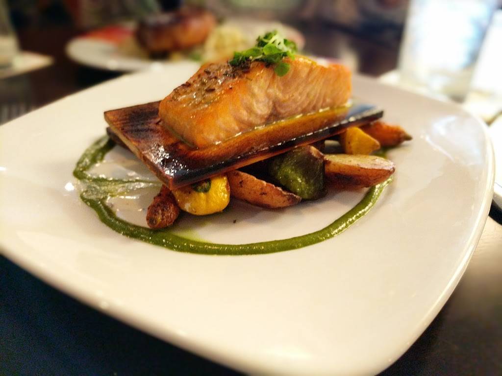 Harvest Seasonal Grill & Wine Bar - Montage | restaurant | 7011 Shoppes Blvd, Moosic, PA 18507, USA | 5703423330 OR +1 570-342-3330