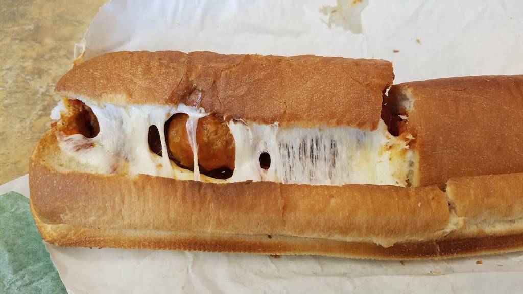 Subway | restaurant | 77 Salem Turnpike, Norwich, CT 06360, USA | 8608861713 OR +1 860-886-1713