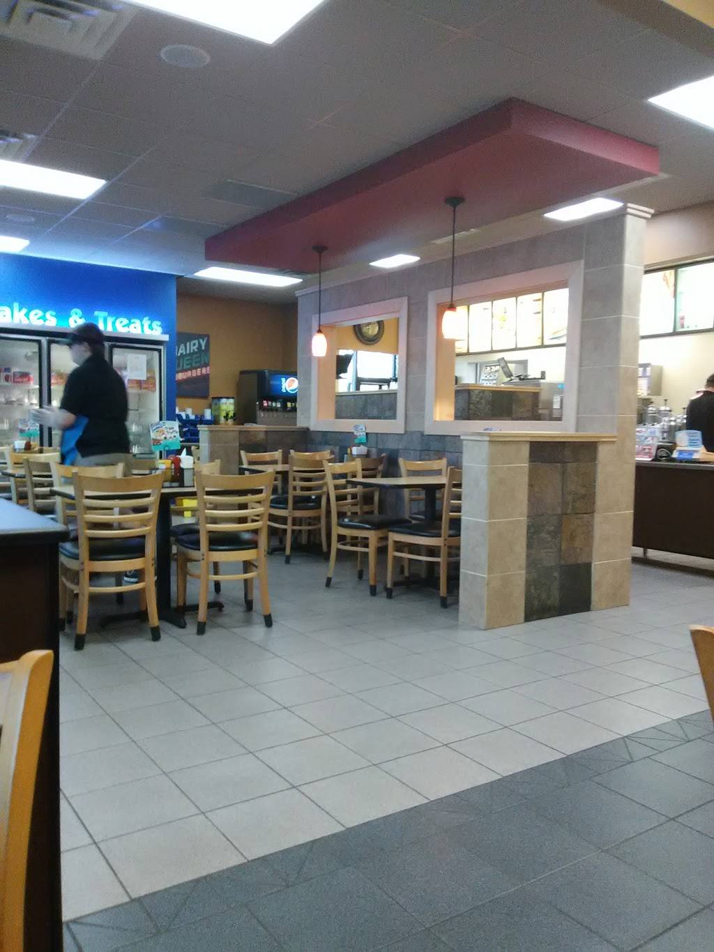 Dairy Queen Grill & Chill | restaurant | 615 Annette Dr, Markle, IN 46770, USA | 2607582196 OR +1 260-758-2196