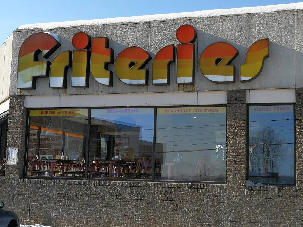 La Friterie du Coin | restaurant | 11561 Rue Notre-Dame Est, Pointe-aux-Trembles, QC H1B 2X3, Canada | 5146454241 OR +1 514-645-4241