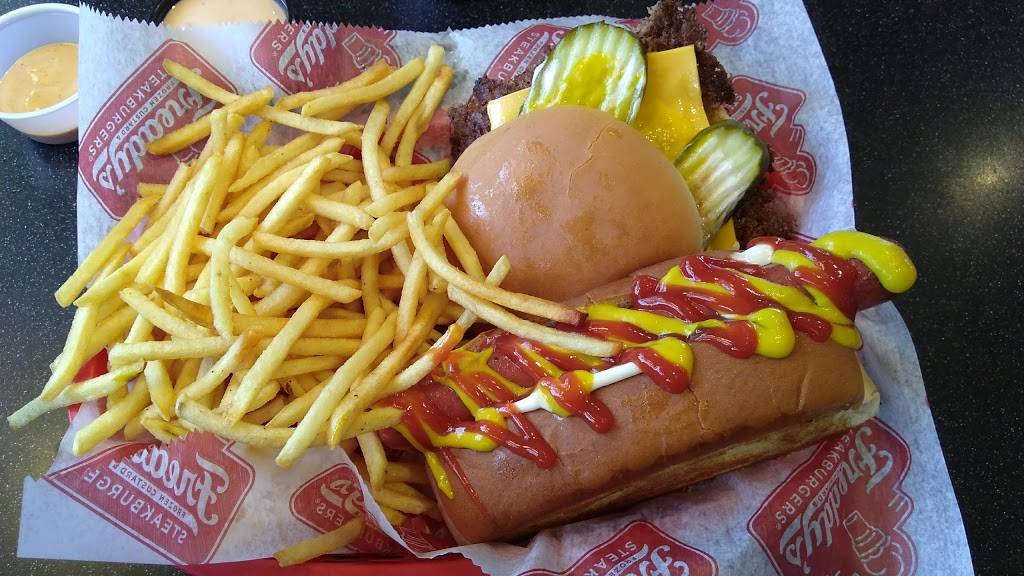 Freddys Frozen Custard & Steakburgers | restaurant | 917 Charleston Ave E, Mattoon, IL 61938, USA | 2172353820 OR +1 217-235-3820