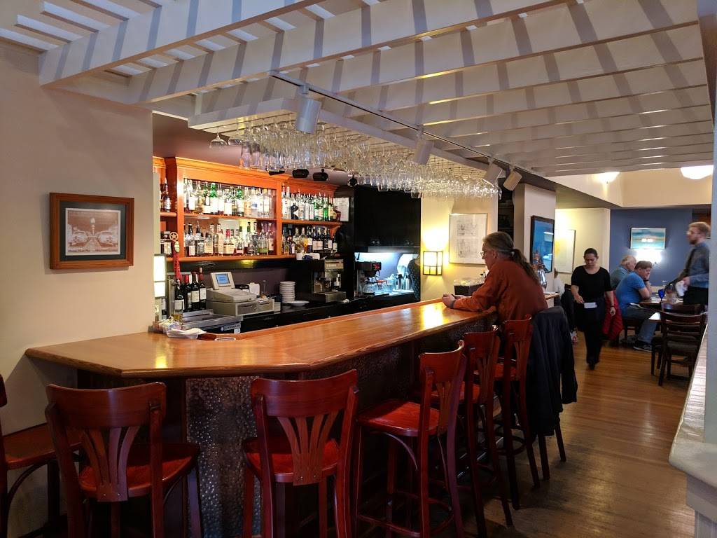 Hamiltons at First & Main | restaurant | 101 W Main St, Charlottesville, VA 22902, USA | 4342956649 OR +1 434-295-6649