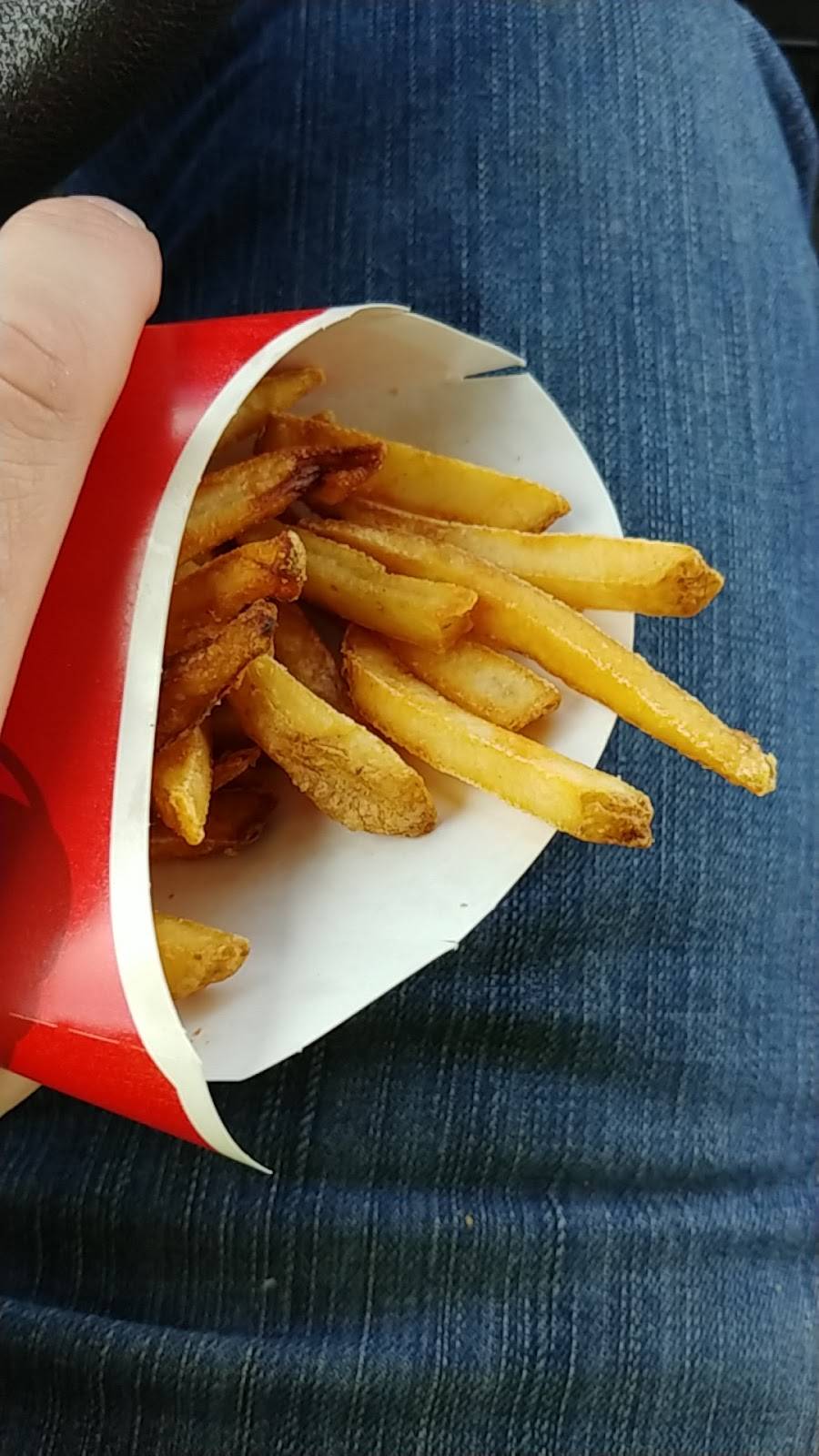 Wendys | restaurant | 105 N Ridge Rd, Minooka, IL 60447, USA | 8154676002 OR +1 815-467-6002