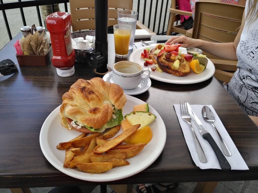 Eggsquis | restaurant | 723 Rue Principale, Granby, QC J2G 2Y6, Canada | 4507773770 OR +1 450-777-3770