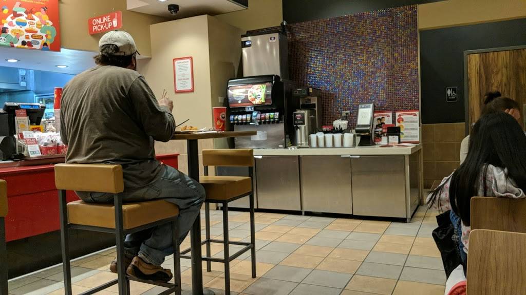 Panda Express | meal takeaway | 110 Kirk Rd, St. Charles, IL 60175, USA | 6305871633 OR +1 630-587-1633