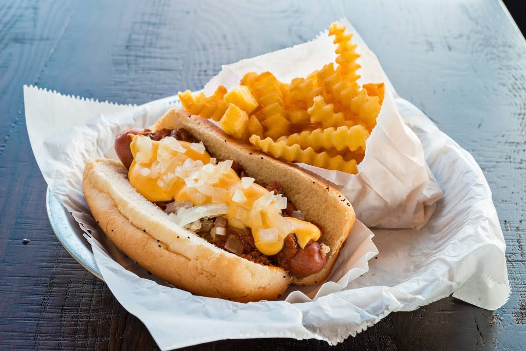 Osgoods | restaurant | 11530 W Burleigh St, Wauwatosa, WI 53222, USA | 4149886044 OR +1 414-988-6044