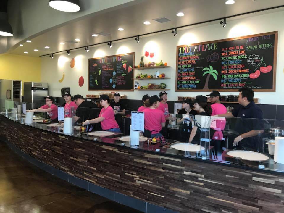 Freezing Moo | restaurant | 2755 N Maize Rd Ste. #101, Wichita, KS 67205, USA | 3164255530 OR +1 316-425-5530