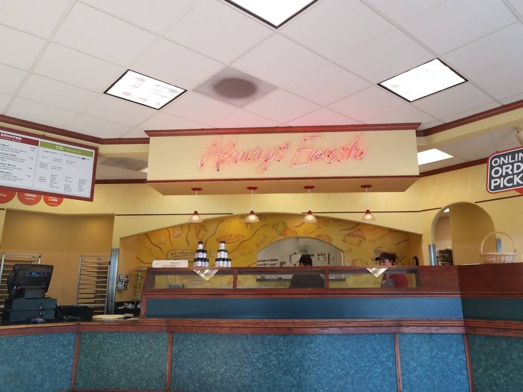 Papa Murphys Take N Bake Pizza | meal takeaway | 1591 NE Arrington Rd, Hillsboro, OR 97124, USA | 5036937272 OR +1 503-693-7272