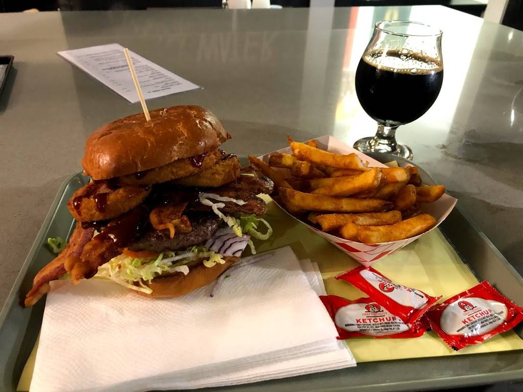 Deli Station | restaurant | 201 E 4th St, Santa Ana, CA 92701, USA | 6572008376 OR +1 657-200-8376