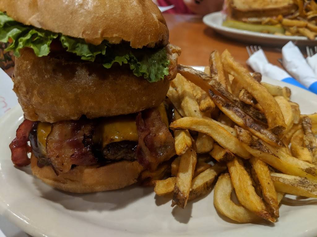 P.J. Marleys | restaurant | 119 Public Square, Medina, OH 44256, USA | 3307226328 OR +1 330-722-6328