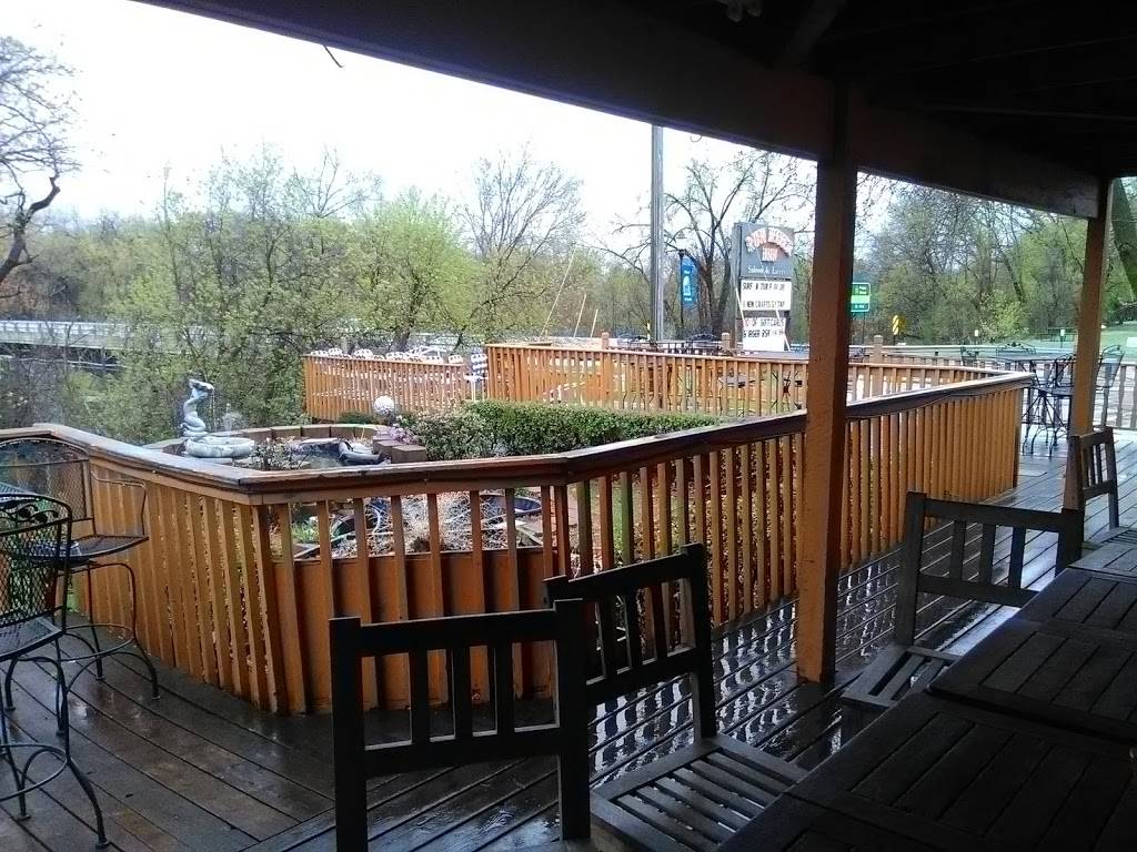 Rum River Inn | restaurant | 3516 Bridge St NW, St Francis, MN 55070, USA | 7637533974 OR +1 763-753-3974