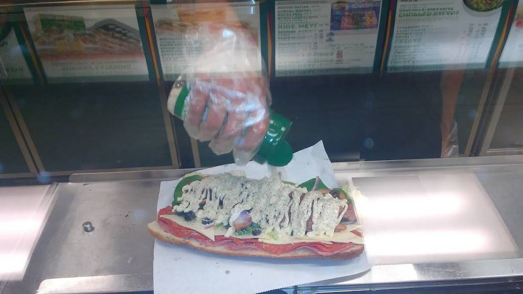 Subway | meal takeaway | 8666 N Union Blvd, Colorado Springs, CO 80920, USA | 7192829151 OR +1 719-282-9151