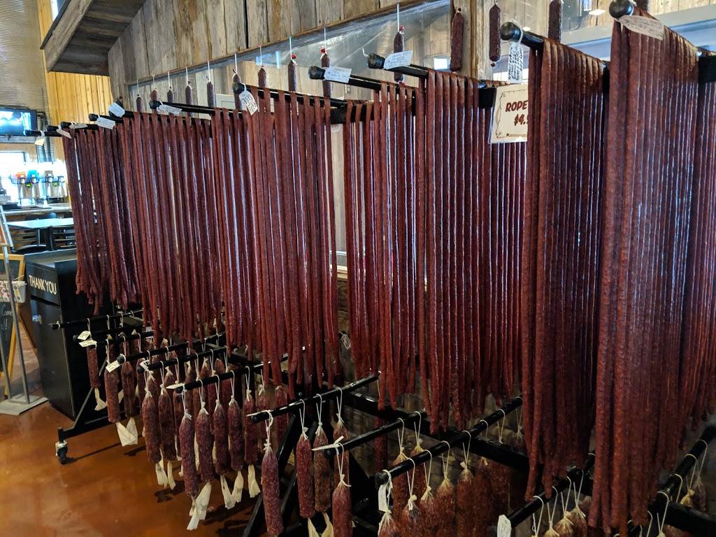 The Barnyard Smokehouse | restaurant | 5009 Pendergras Rd, Fulton, MO 65251, USA | 5735924886 OR +1 573-592-4886