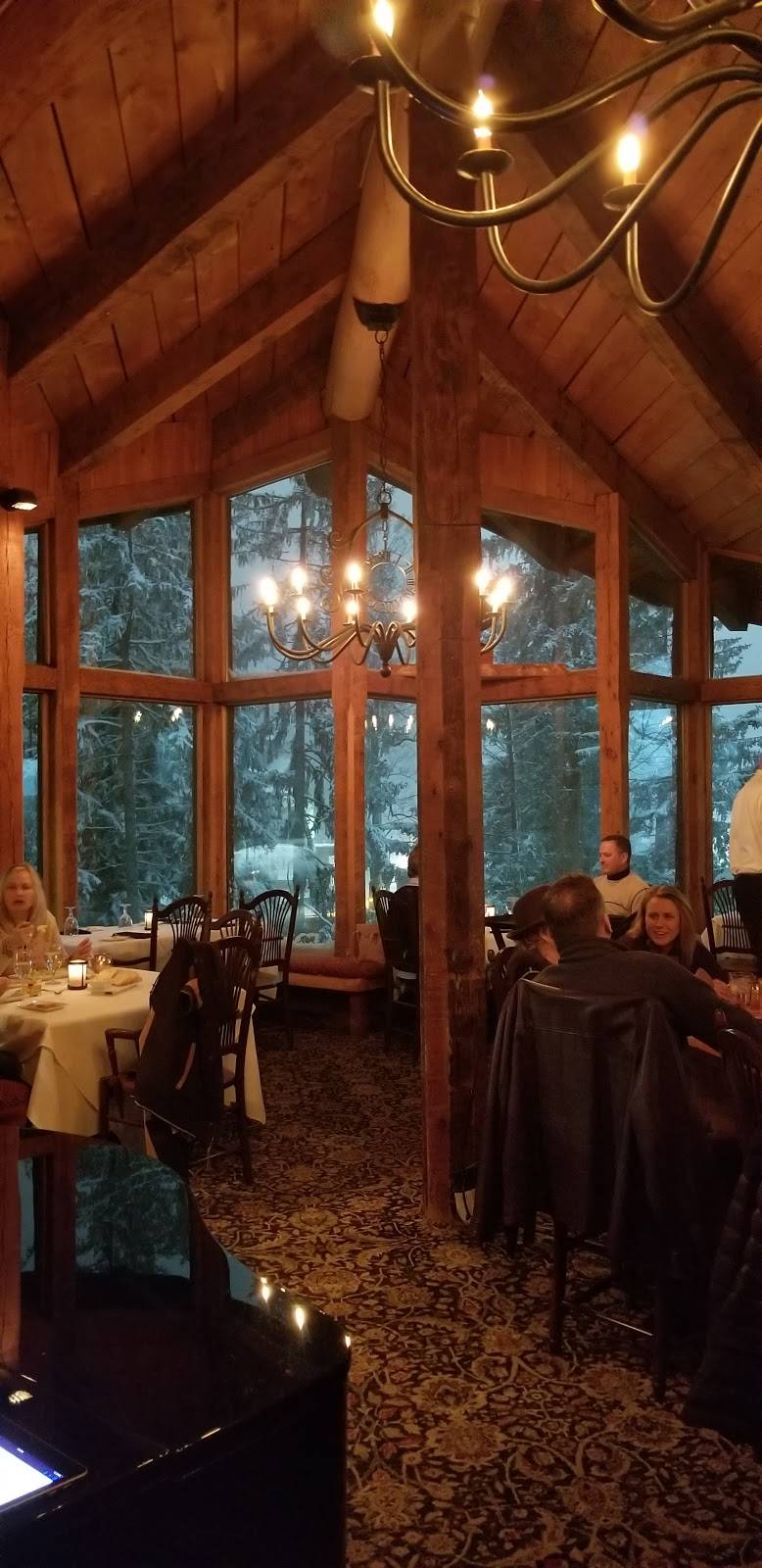 Helens Restaurant | restaurant | 777 Water Wheel Dr, Champion, PA 15622, USA | 8143527777 OR +1 814-352-7777