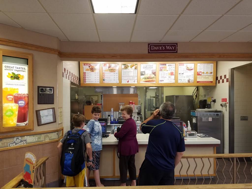 Wendys | restaurant | 8092 Rockcreek Cove, Cordova, TN 38016, USA | 9013727881 OR +1 901-372-7881