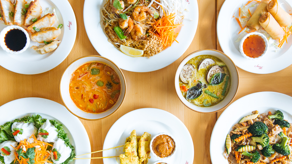 Hengs Thai Express | restaurant | 500 West Chester Pike, Havertown, PA 19083, USA | 4844557633 OR +1 484-455-7633