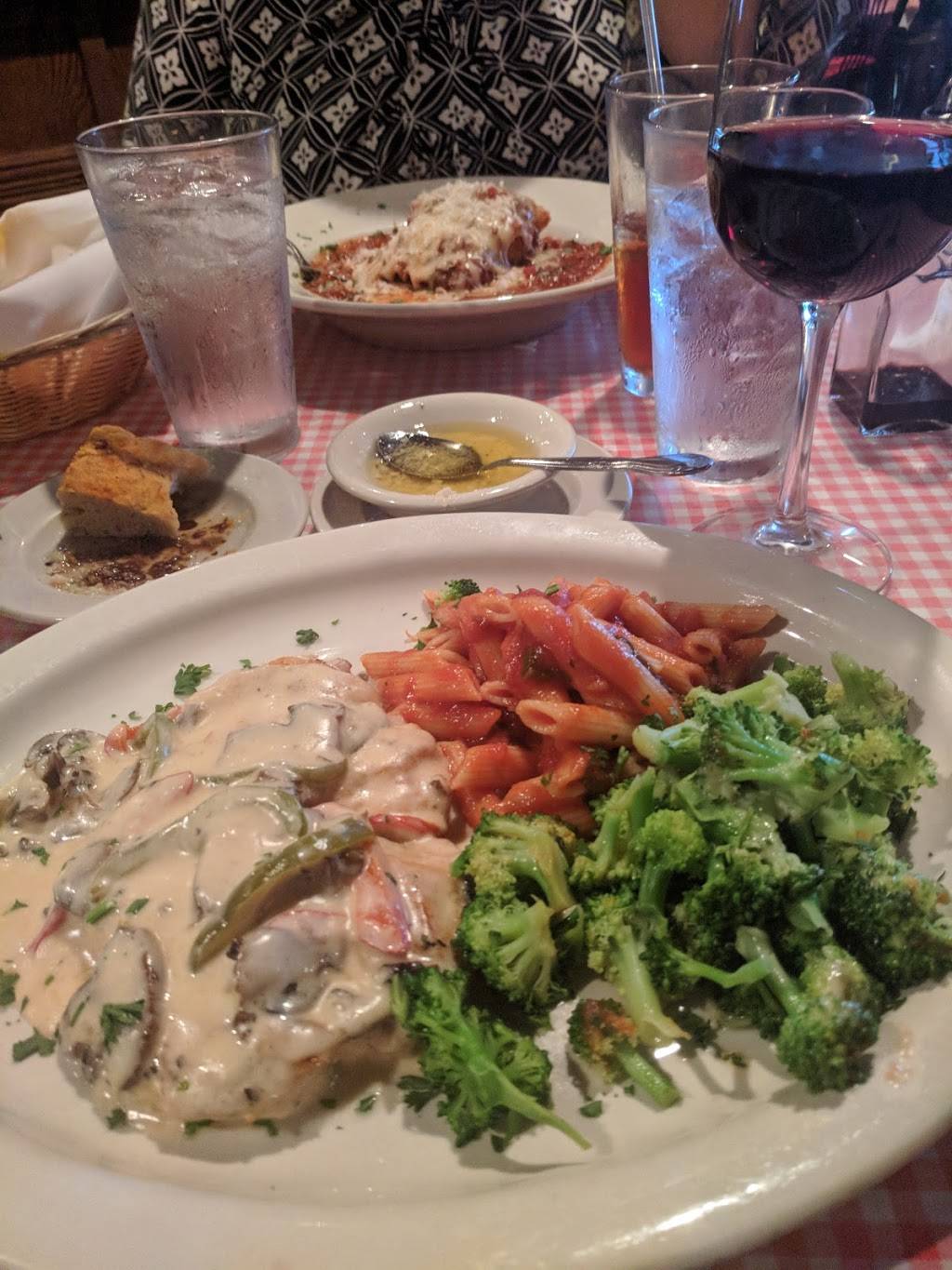 Vitos Ristorante | restaurant | 7628 N May Ave, Oklahoma City, OK 73116, USA | 4058484867 OR +1 405-848-4867