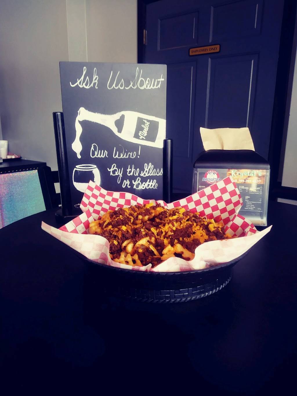 Krystals | restaurant | 2111 Court St, Pekin, IL 61554, USA | 3092014137 OR +1 309-201-4137