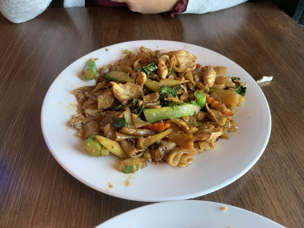 Zaap Zaap Thai | restaurant | 1151 E 9th St, Lockport, IL 60441, USA | 8155247332 OR +1 815-524-7332