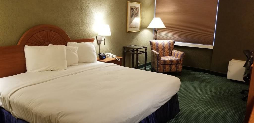 Aviator Hotel Anchorage | night club | 239 W 4th Ave, Anchorage, AK 99501, USA | 9077935555 OR +1 907-793-5555