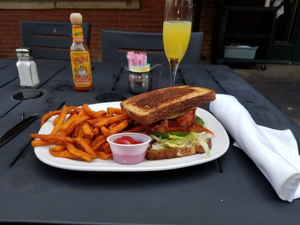 Ellens | cafe | 1790 N Record St, Dallas, TX 75202, USA | 4692063339 OR +1 469-206-3339