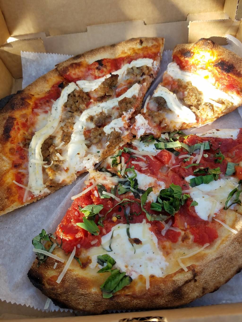 Fireside Pizza Cafe | restaurant | 1104 Nebraska Ave, Palm Harbor, FL 34683, USA | 7272163474 OR +1 727-216-3474