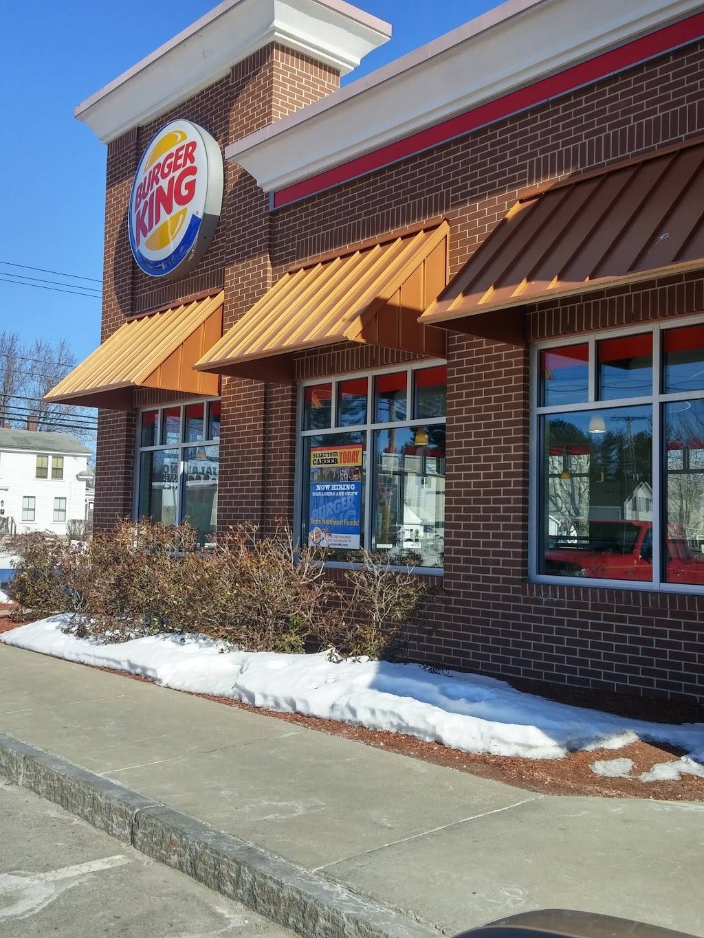 Burger King | restaurant | 250 N Main St, Rochester, NH 03867, USA | 6033328341 OR +1 603-332-8341