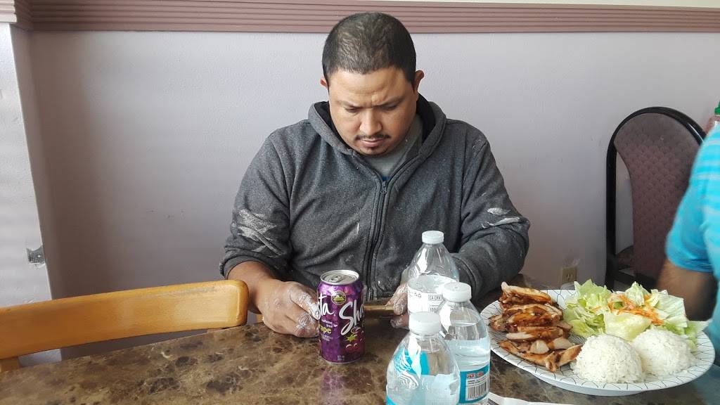 Yum Yum Teriyaki | restaurant | 10641 16th Ave SW, Seattle, WA 98146, USA | 2062777901 OR +1 206-277-7901