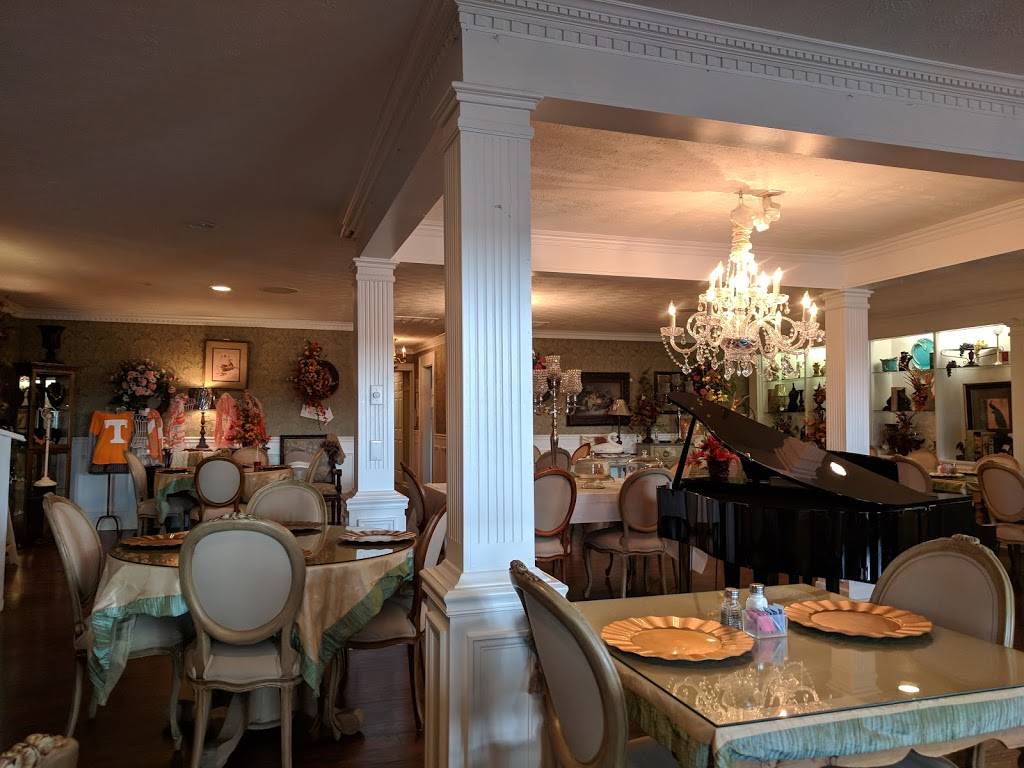 Upstairs at the Mansion | restaurant | 118 W North St, Sweetwater, TN 37874, USA | 4233714100 OR +1 423-371-4100