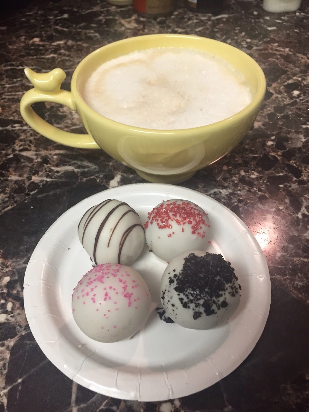 Trixies Coffee Shop | bakery | 19700 TX-105, Montgomery, TX 77356, USA | 4254442700 OR +1 425-444-2700