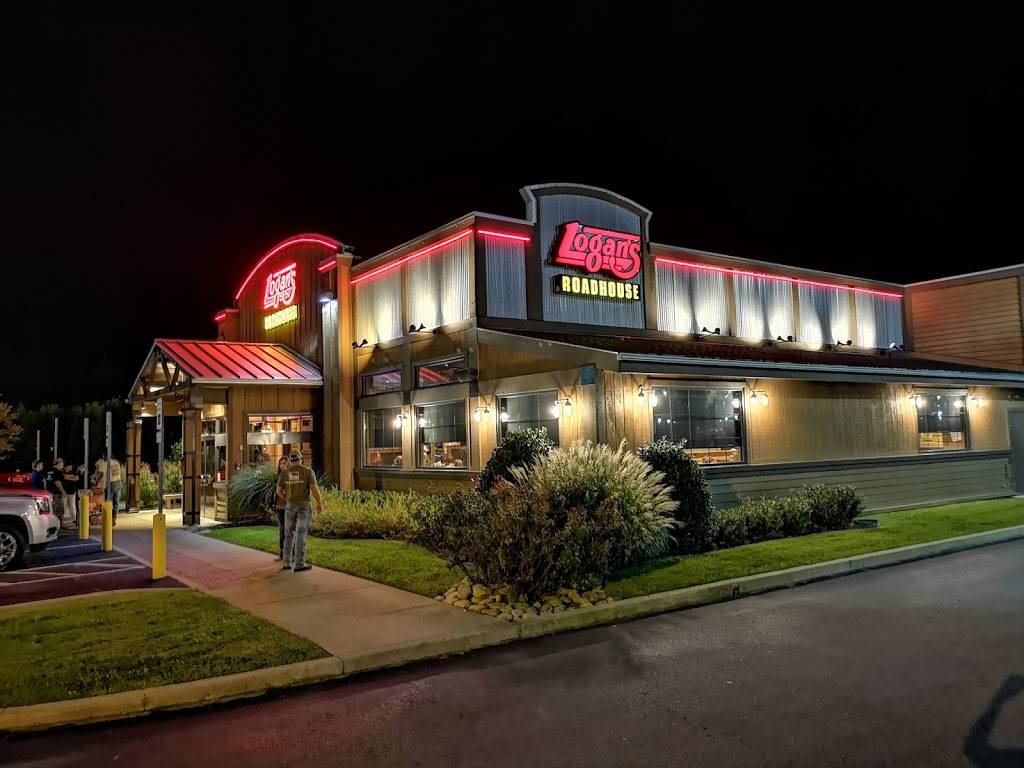 Logans Roadhouse | restaurant | 130 Chandler Dr, Dickson, TN 37055, USA | 6154416862 OR +1 615-441-6862