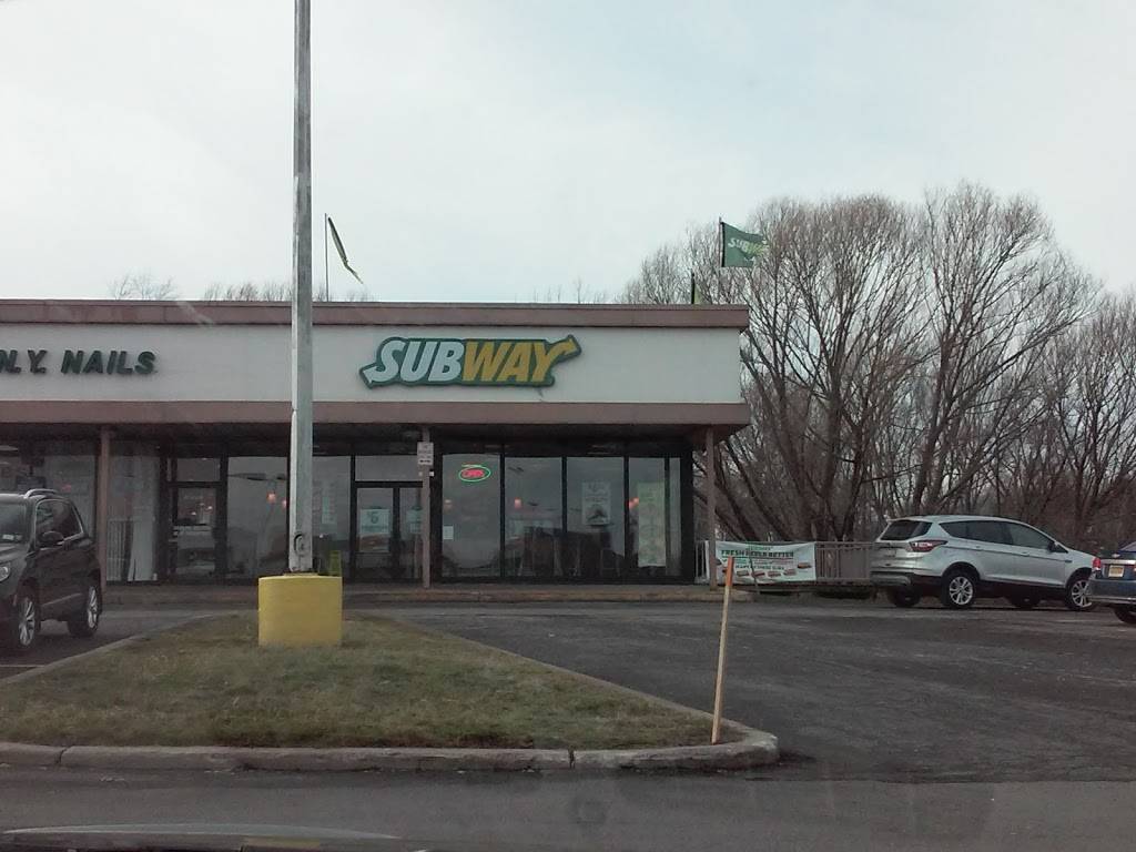 Subway | restaurant | 140 NY-104, Oswego, NY 13126, USA | 3153426111 OR +1 315-342-6111