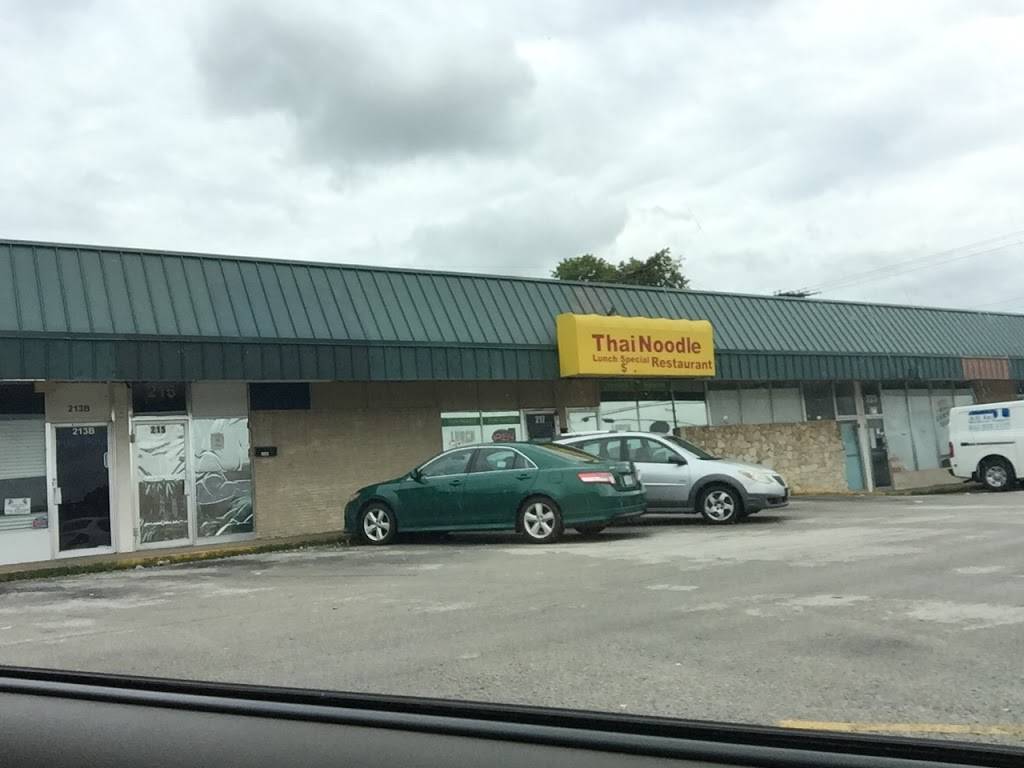 Thai Noodle Restaurant | restaurant | 217 Martha St, Euless, TX 76040, USA | 8176840702 OR +1 817-684-0702