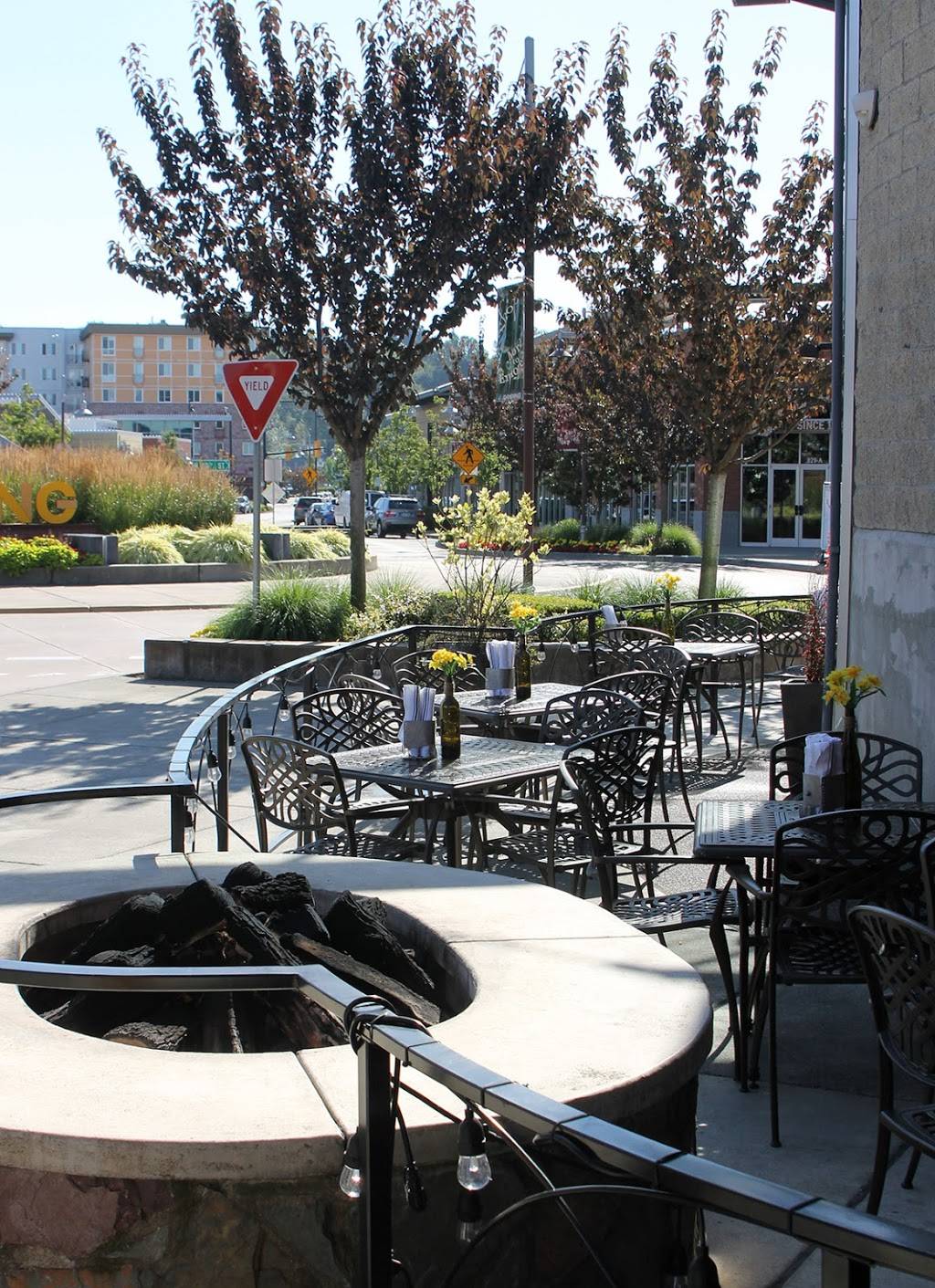 WildFin American Grill | restaurant | 727 N 10th St, Renton, WA 98057, USA | 4259703757 OR +1 425-970-3757