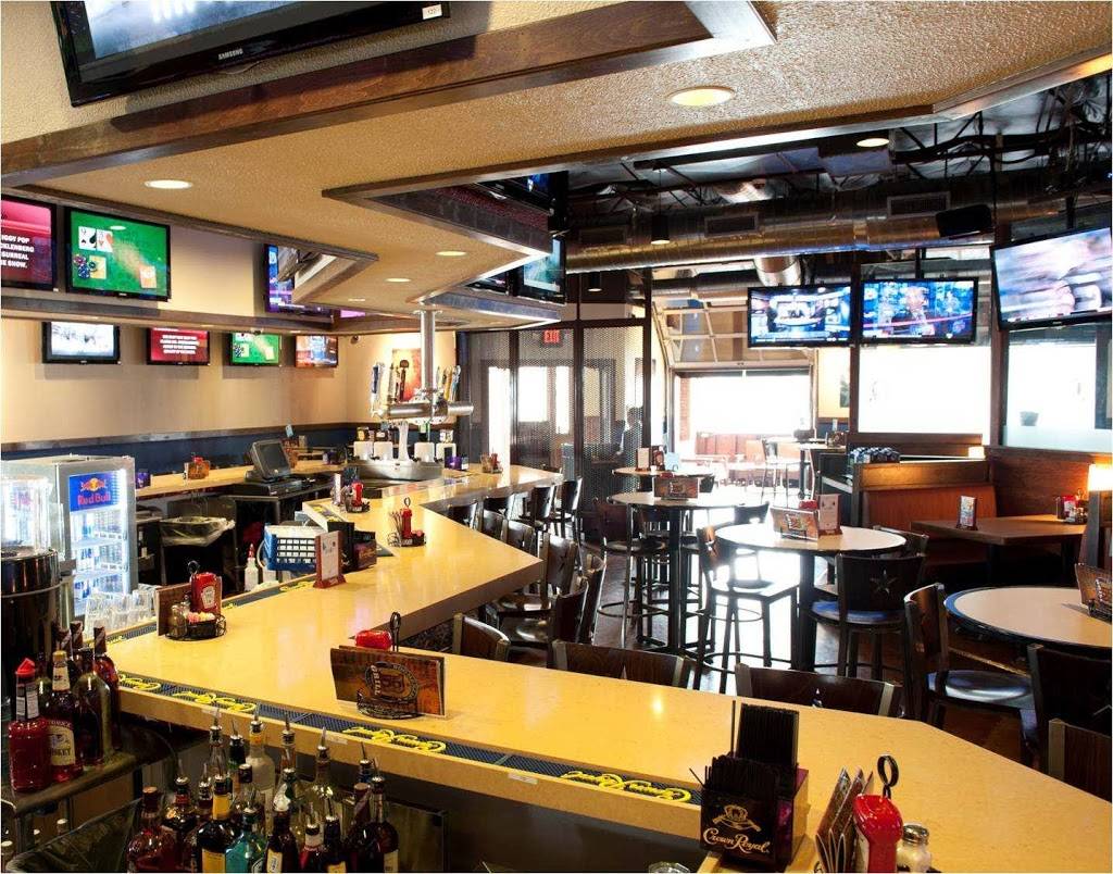 BoomerJacks Grill & Bar | restaurant | 522 Lincoln Square, Arlington, TX 76011, USA | 8172755400 OR +1 817-275-5400